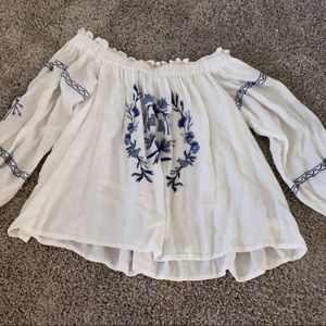 American Eagle off the shoulder blouse